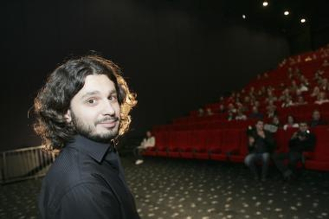 Traukinys laukia kino mėgėjų