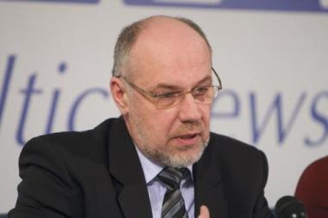 Merui grūmoja ir ministras, ir konkurencijos sargai