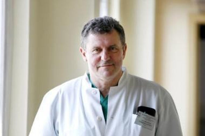 Reakcija: Jurgitą su ant kelių vežamu sūnumi praeiviai dažnai palydi šypsenomis.