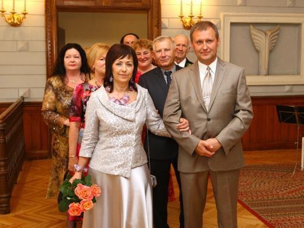 Sidabrinės komisaro vestuvės