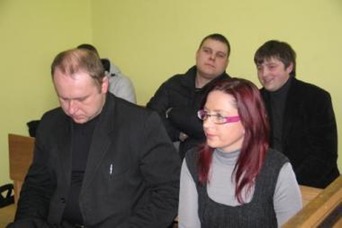 Laimėjo: žemesnės instancijos teismas V.Ševčenką ir I.Bitinę buvo pasmerkęs nelaisvei, tačiau vakar jie išteisinti.