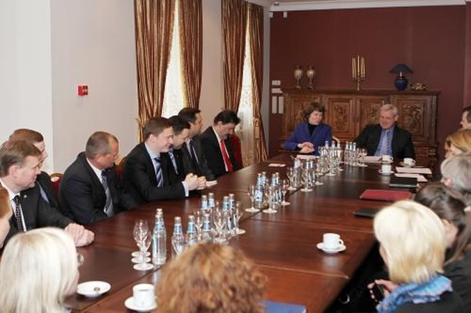 Mero metų ataskaitos repeticija