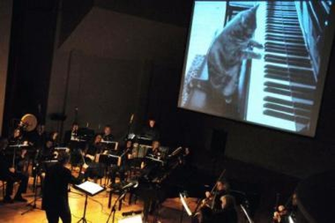 Egzaminas: prisiderinti prie įrašytos Noros partijos M.Piečaičiui ir jo diriguojamam orkestrui tapo nemenku iššūkiu.