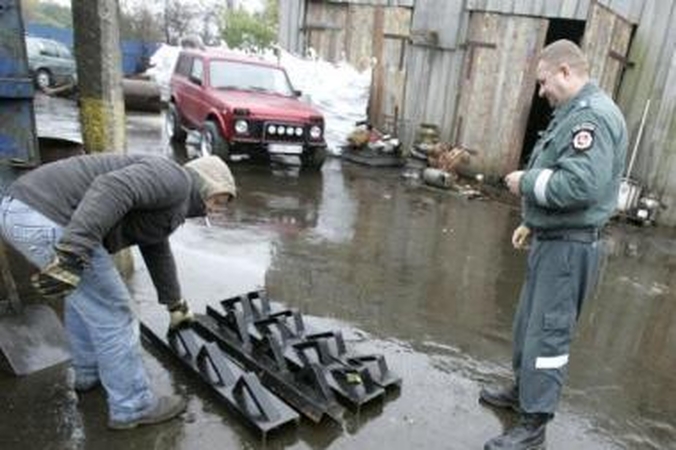 Rado: sijos buvo perpjautos pusiau.