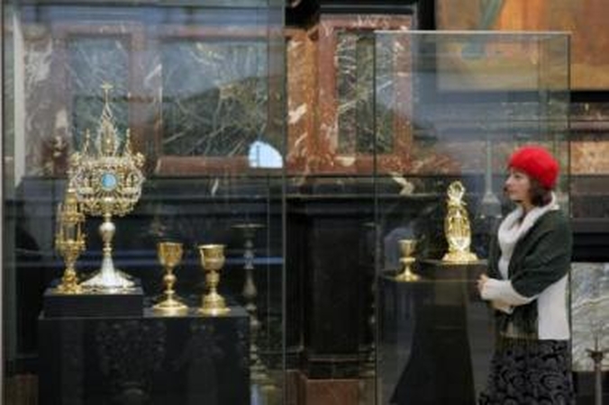 Atvira: visi bažnytinio paveldo eksponatai demonstruojami autentiškoje aplinkoje – po šventyklos skliautais.