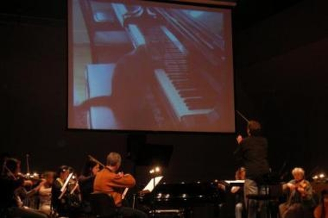 Egzaminas: prisiderinti prie įrašytos Noros partijos M.Piečaičiui ir jo diriguojamam orkestrui tapo nemenku iššūkiu.